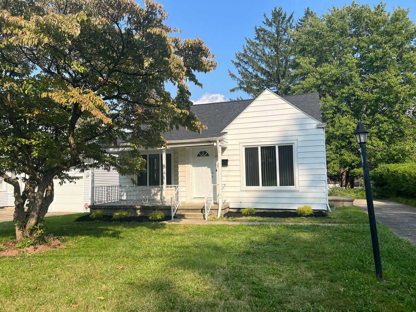 115 S Beverly Ave Youngstown, OH 44515 – photo 1