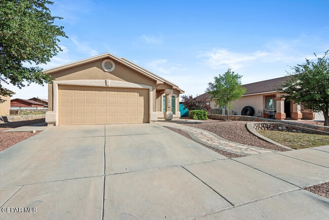 Building Photo - 14413 Desert Sage Dr