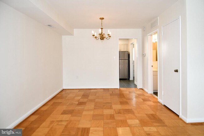 Foto del edificio - 3737 Ingalls Ave