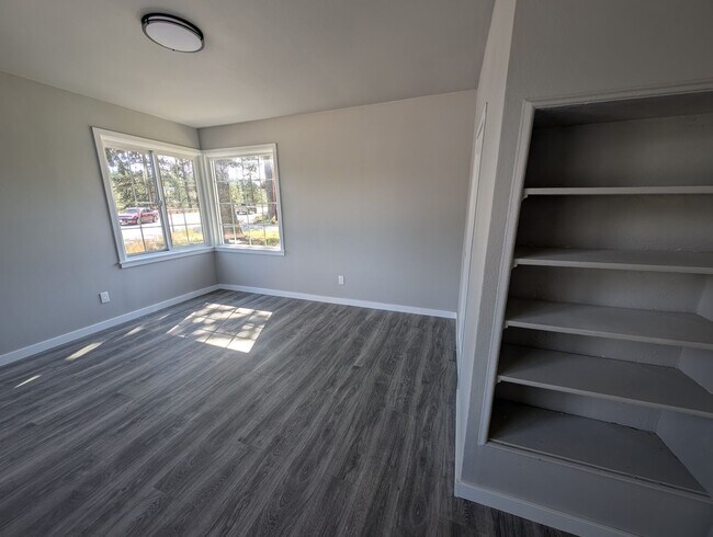 Foto del edificio - Remodeled 2 Bedroom Home – Water & Sewer Included