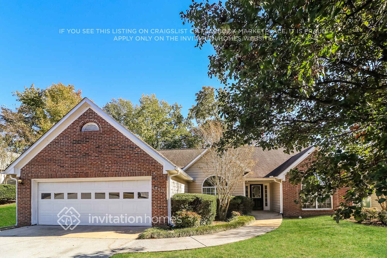 Primary Photo - 4740 Cambridge Park Ct NW