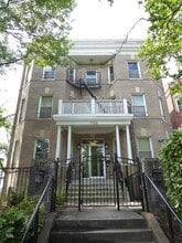 Building Photo - 1106 Columbia Rd NW