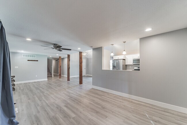 Building Photo - 17770 Clear Springs Dr