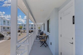 Building Photo - 10877 Overseas Hwy
