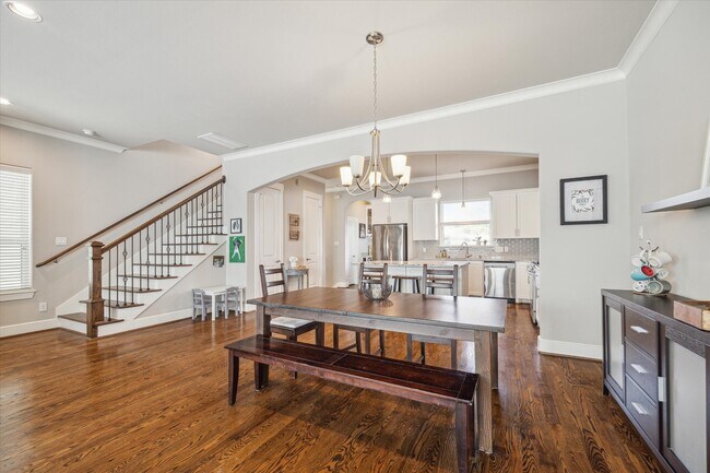 Foto del edificio - 829 Wakefield Dr