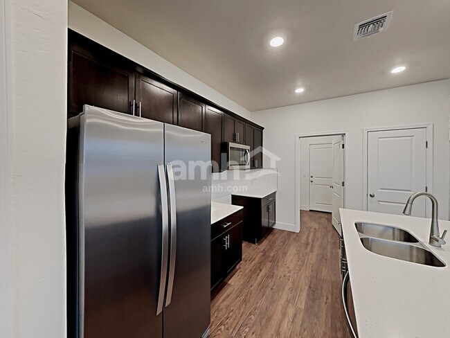 Foto del edificio - 21606 S 231st St