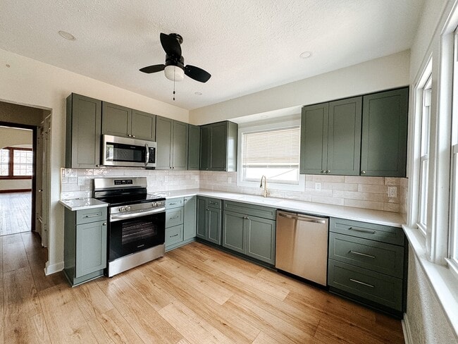 Building Photo - 2331 N 54th St