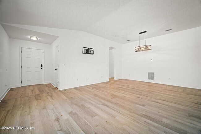 Foto del edificio - 12391 Cadley Cir