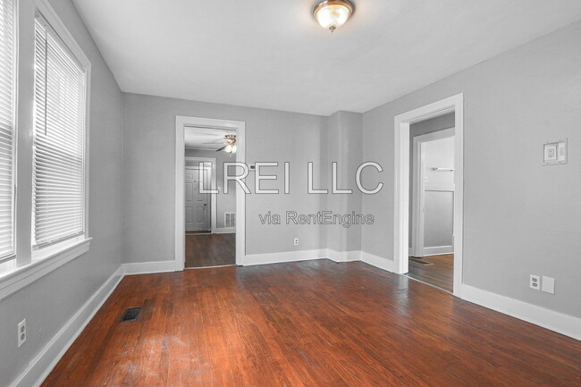 Photo - 1212 Homeview Drive