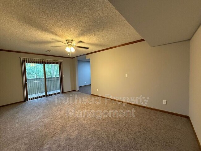 Foto del edificio - 3415 NW Duncan Rd