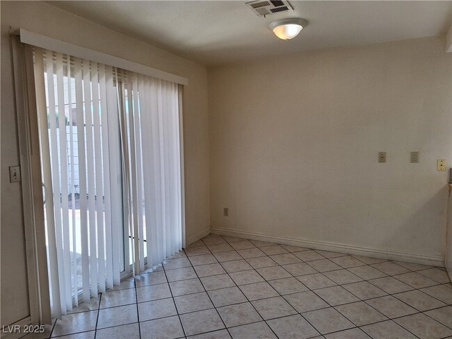 Foto del edificio - 6439 Lori Ct