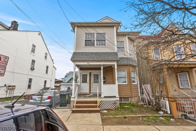 Foto principal - 56 E 16th St