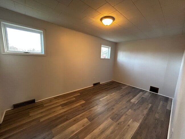 Building Photo - 144 Campbell Ave