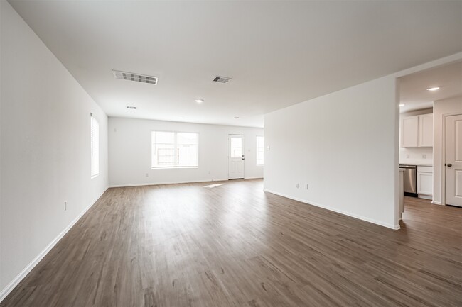 Building Photo - 4138 Zavala Ml St