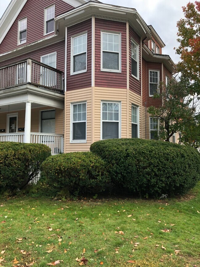 Building Photo - 240 Brighton Ave