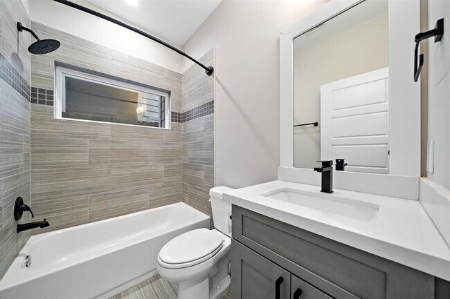 Building Photo - 7706 Kivu Ln