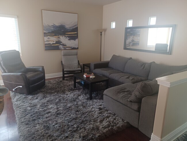 Foto del edificio - 5938 Riley St