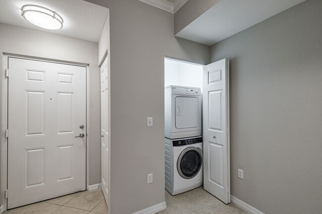 Interior Photo - Bell Miramar Place