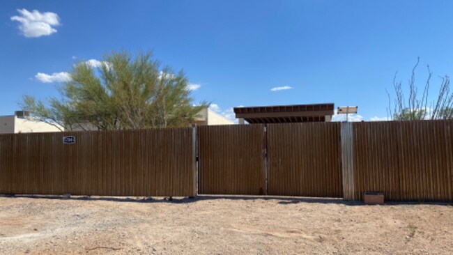 Building Photo - 5704 E Hermans Rd