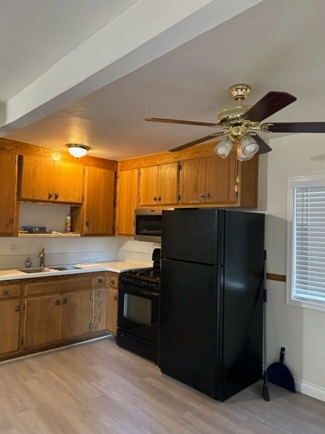 Foto del edificio - Large 2 Bedroom with a loft!
