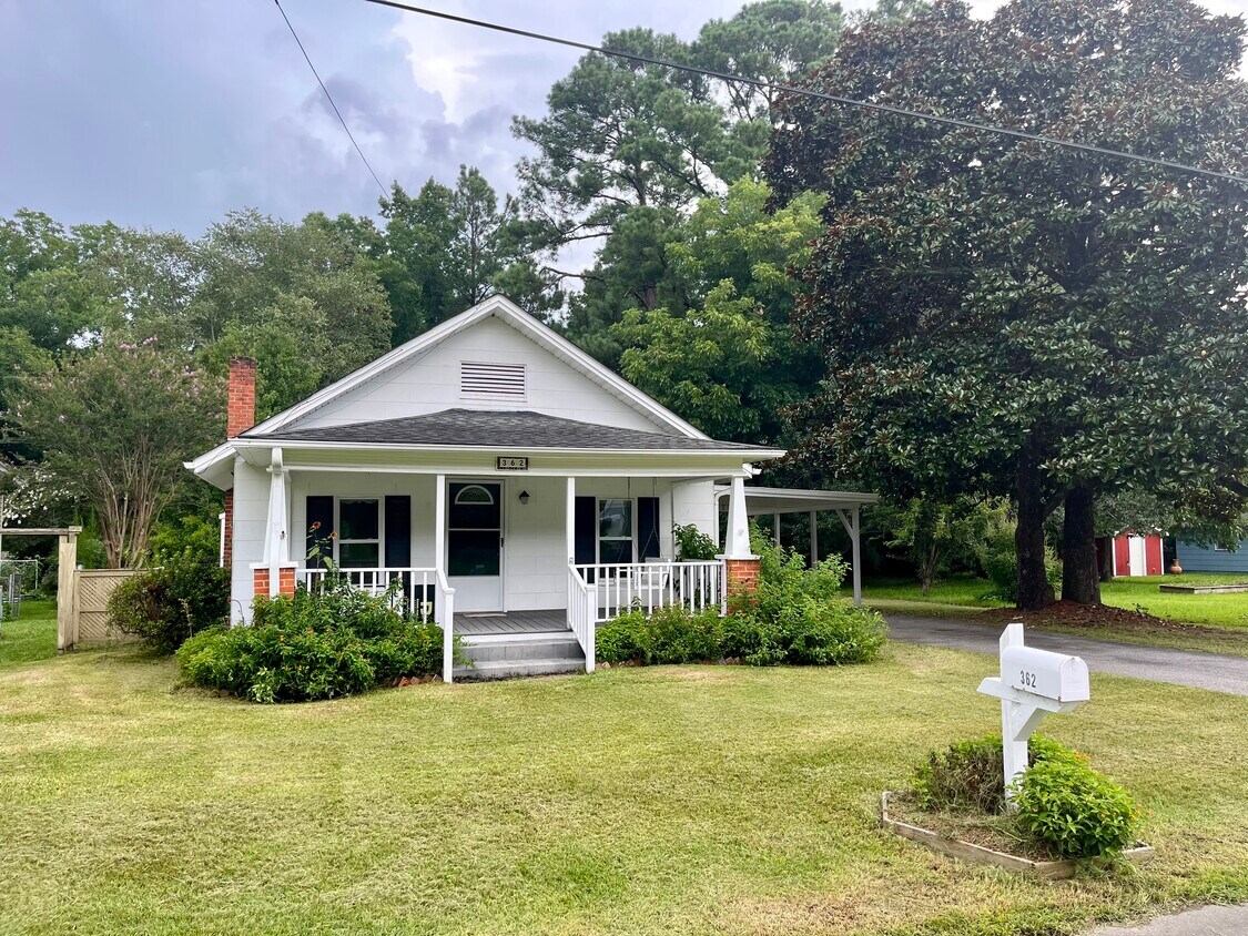 Primary Photo - 362 Carr Ave