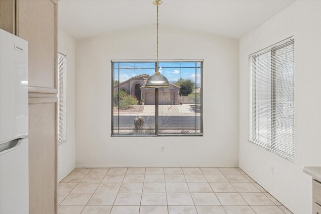 Building Photo - 2311 N Creek Vista Dr