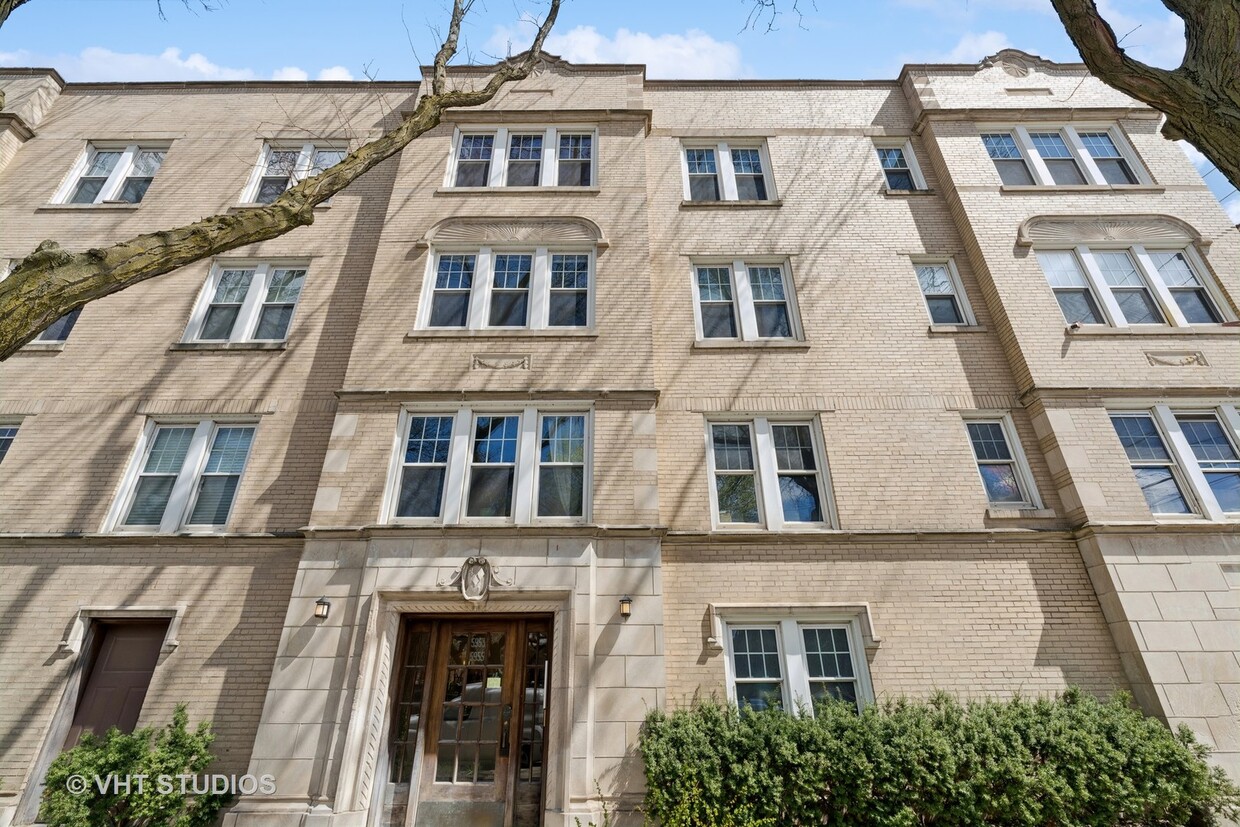 Foto principal - 5953 N Greenview Ave