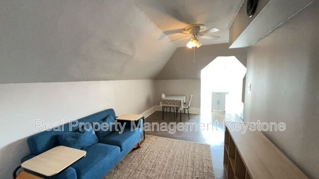 Foto del edificio - 923 Chislett St