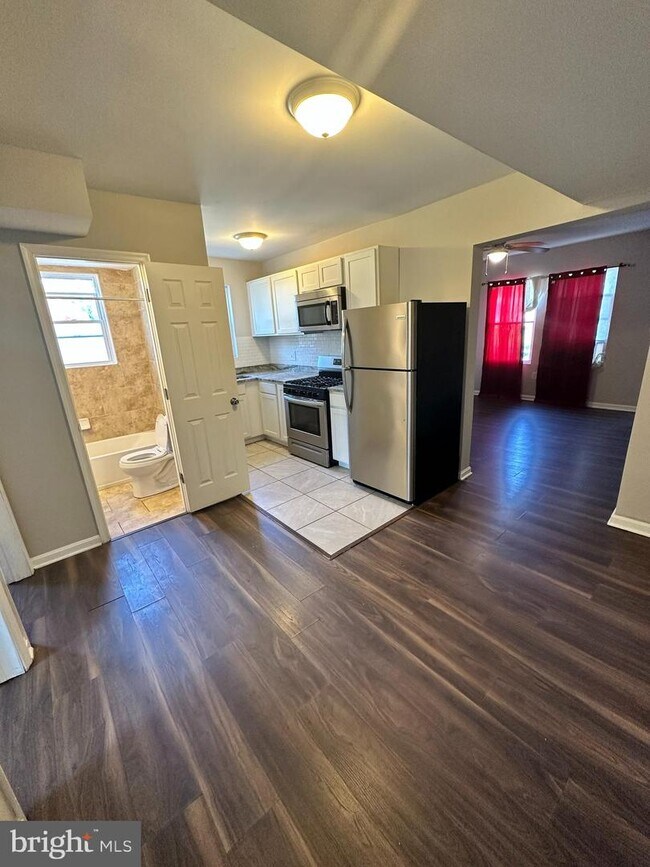 Foto del edificio - 3510 Milford Ave