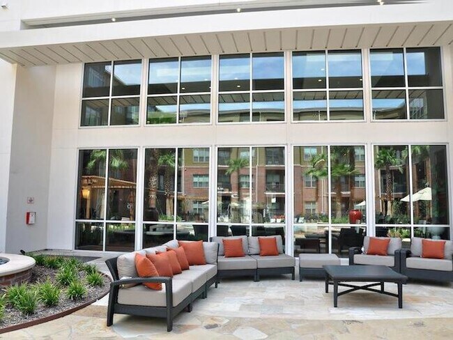 Foto del edificio - 5455 Richmond Ave.