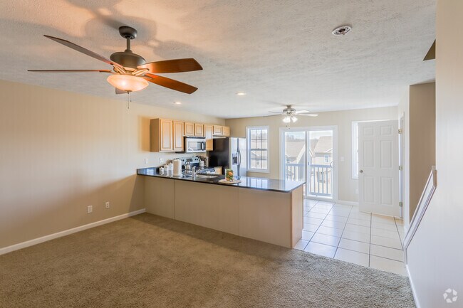 3BR, 3.5BA - 2600 SF - Graycliff Townhomes