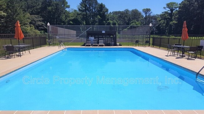 Building Photo - 3930 Pulaski Pike NW