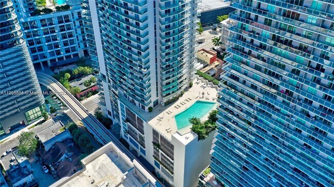 Foto del edificio - 1100 S Miami Ave