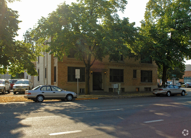 Building Photo - Marion Apartments