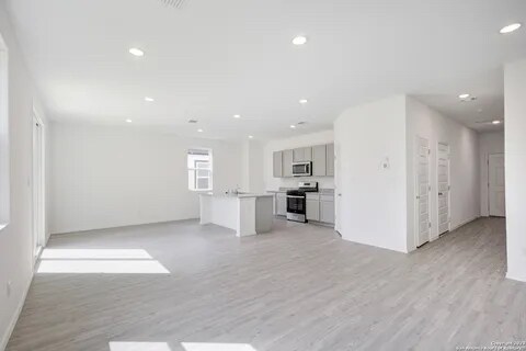 Foto del edificio - 4422 Chandler Rd