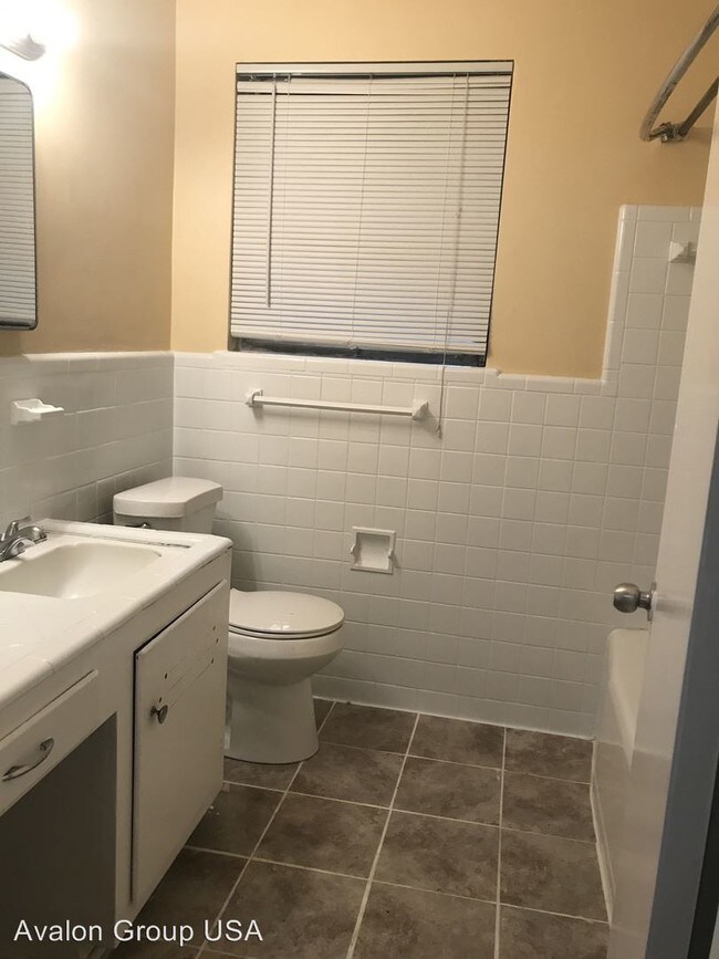 Building Photo - 6619 Romilly Dr