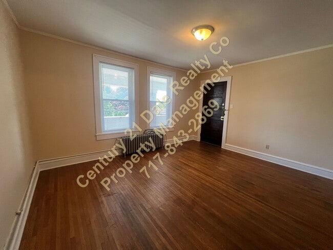 Building Photo - 423-425 N Franklin Street
