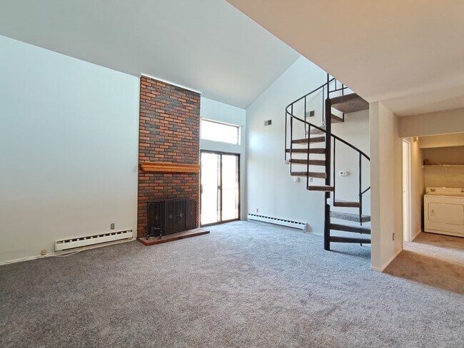 Building Photo - 906 Bromley Estate