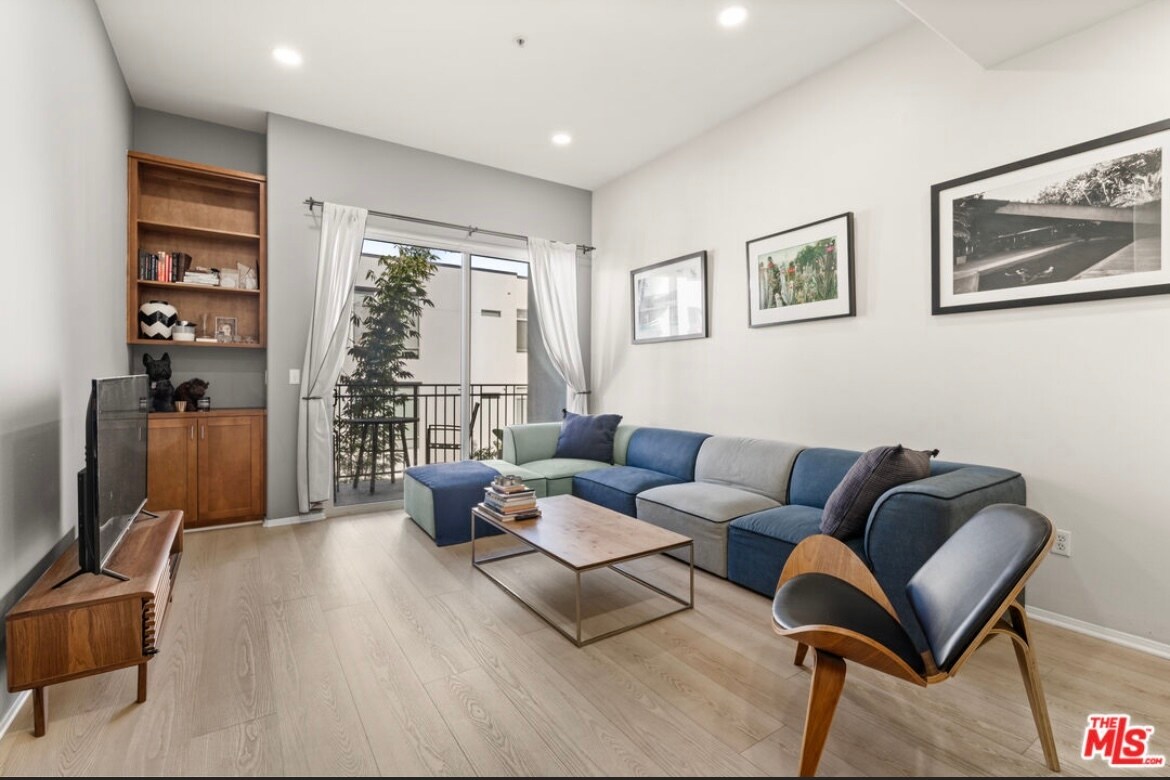 Foto principal - 4060 Glencoe Ave