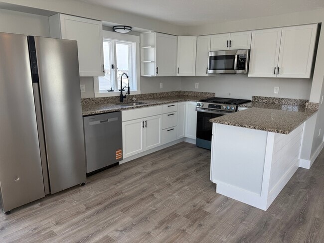 Building Photo - 158 Ashworth Ave