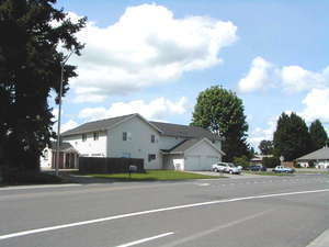 Building Photo - MacKay2