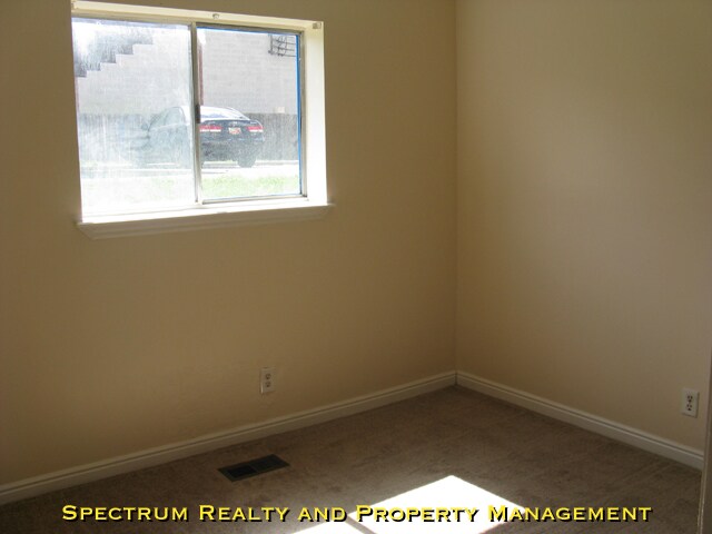 Building Photo - 1535 W 3395 S