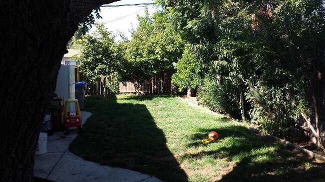  - 144-148 S 33rd St