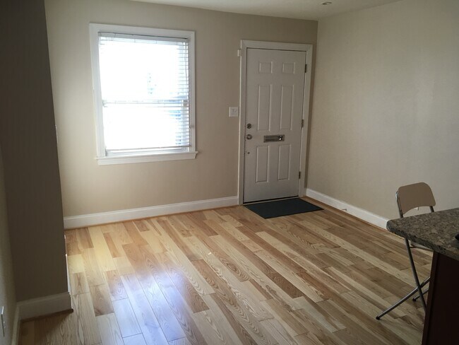 Foto del edificio - 411 17th St SE