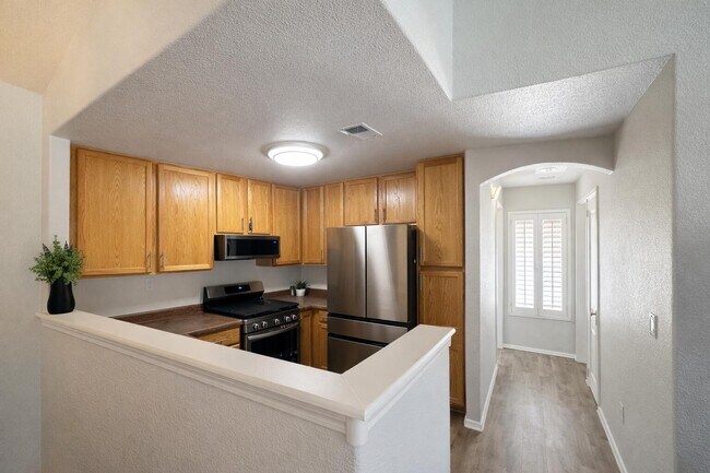 Foto del edificio - 5239 Molokai St NE