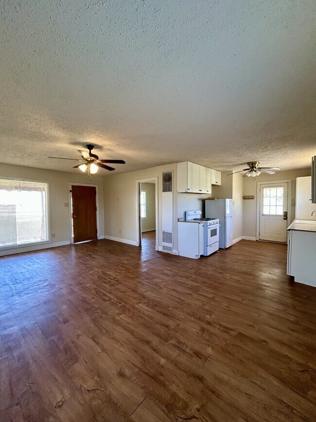 Foto del edificio - 3505 E 19th St