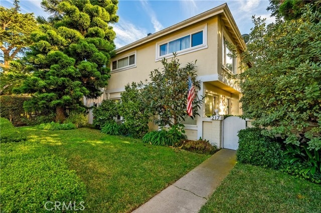 Primary Photo - 217 Cypress Dr