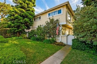 Building Photo - 217 Cypress Dr