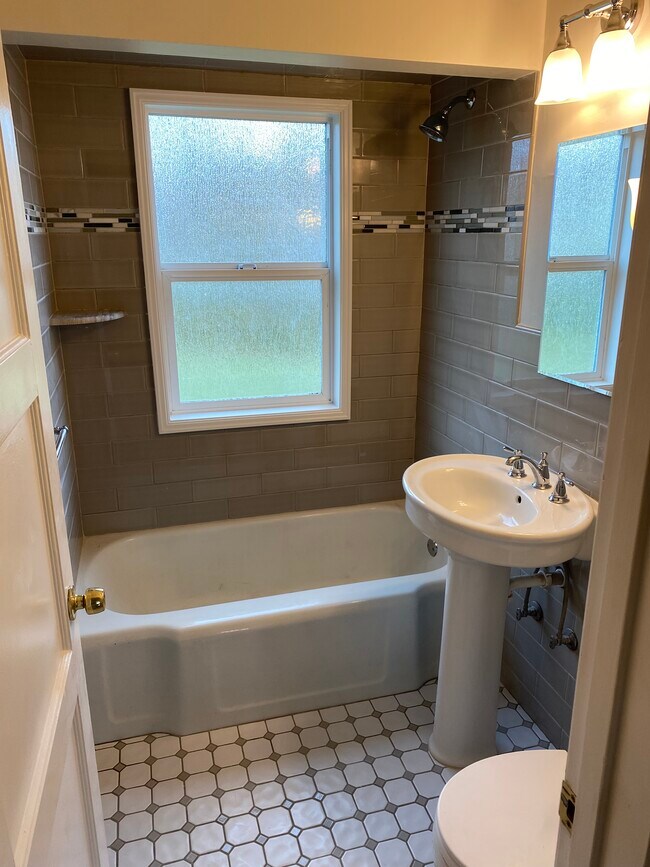 4408 W 54th St, Roeland Park, KS 66205 House Rental in Roeland Park