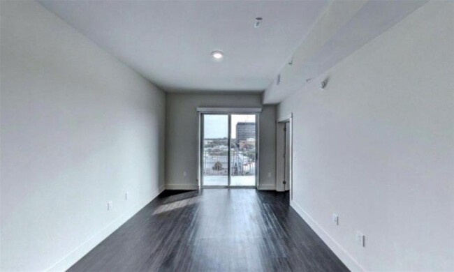 Building Photo - 3120 Smith St